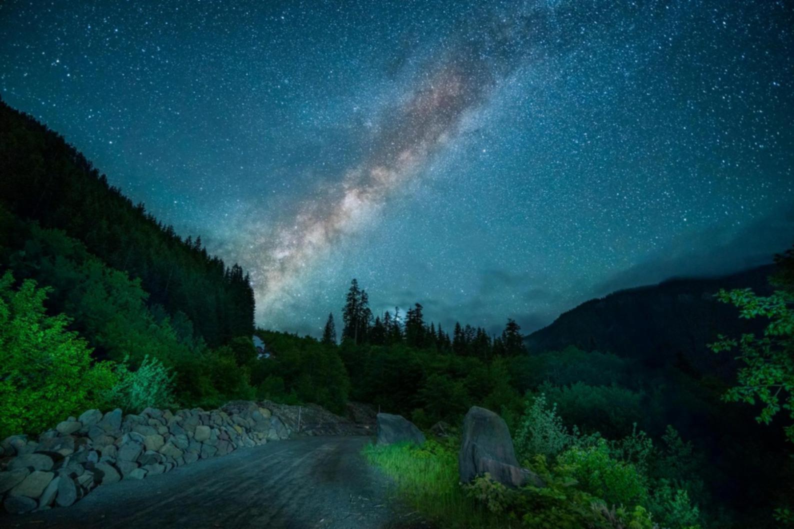 Materiały edukacyjne i notatki z sesji astrologicznej